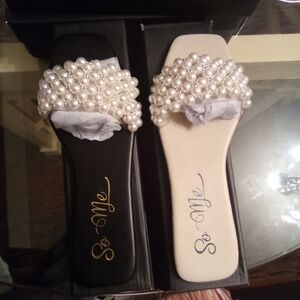 So Me Women's Sandals with Pearl Embellishments - Black and Cream